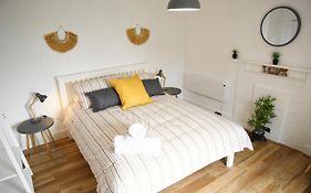 Lower Flat Hillhouse